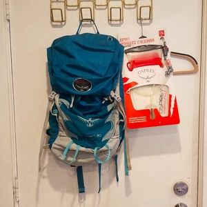 Green Osprey Hike Pack 30L - $150 Firm